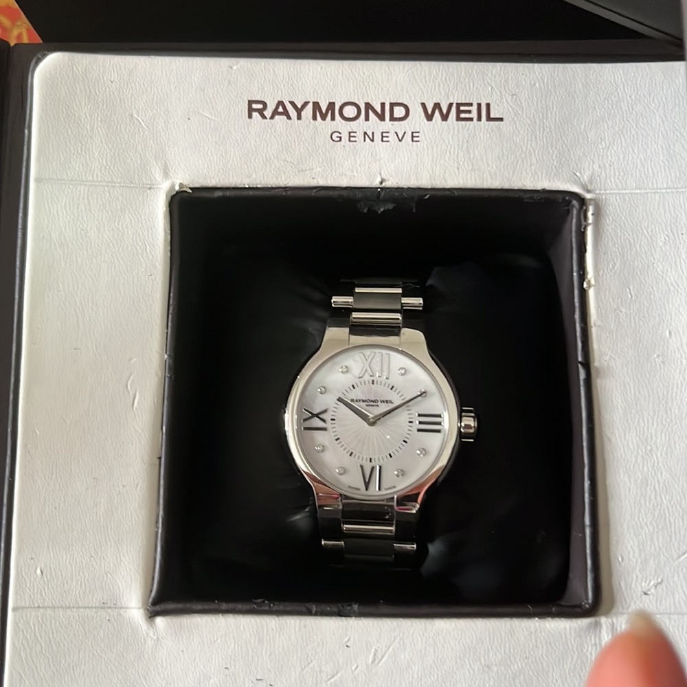 Raymond Weil Women’s Silver Watch White Dial